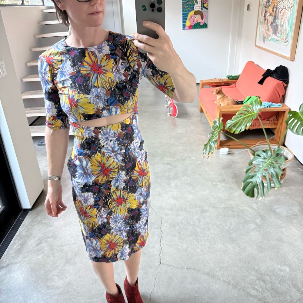 SUNO Silk Floral Abstract Dress with cut out - size 6